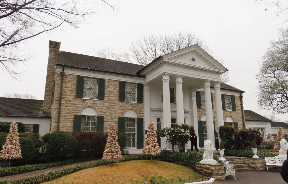 Graceland in Buchanan Pictures