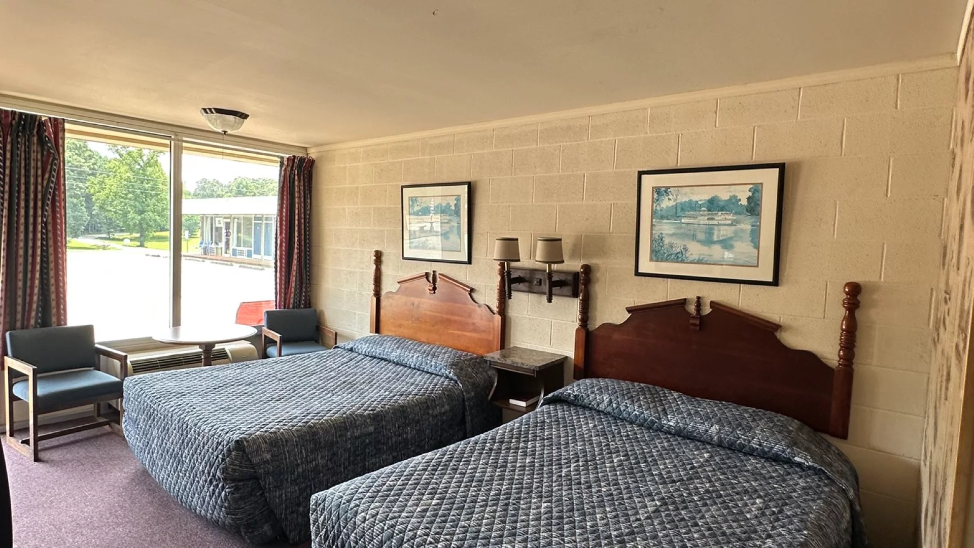 Paris Landing Motel Inc
