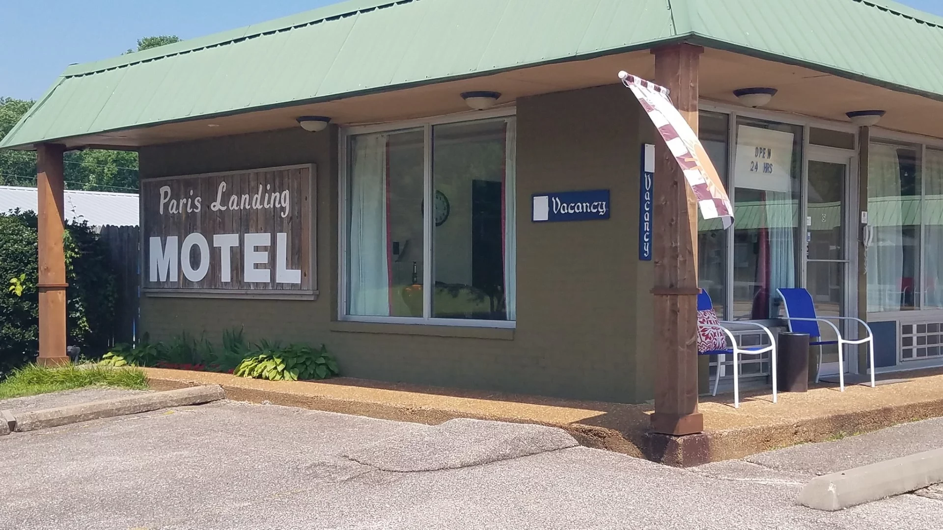 Paris Landing Motel Inc